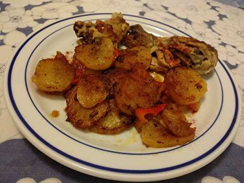 Pommes de terre et poulet en marinade aux paprikas - Patatas y pollo en adobo al pimentón dulce y al piquante