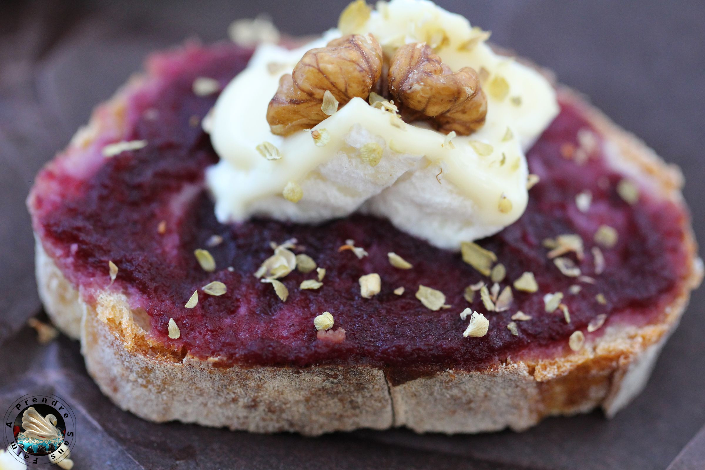 Bouchées cerises brie 