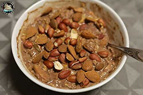 Flocons chauds d'automne pomme amandes noisettes 