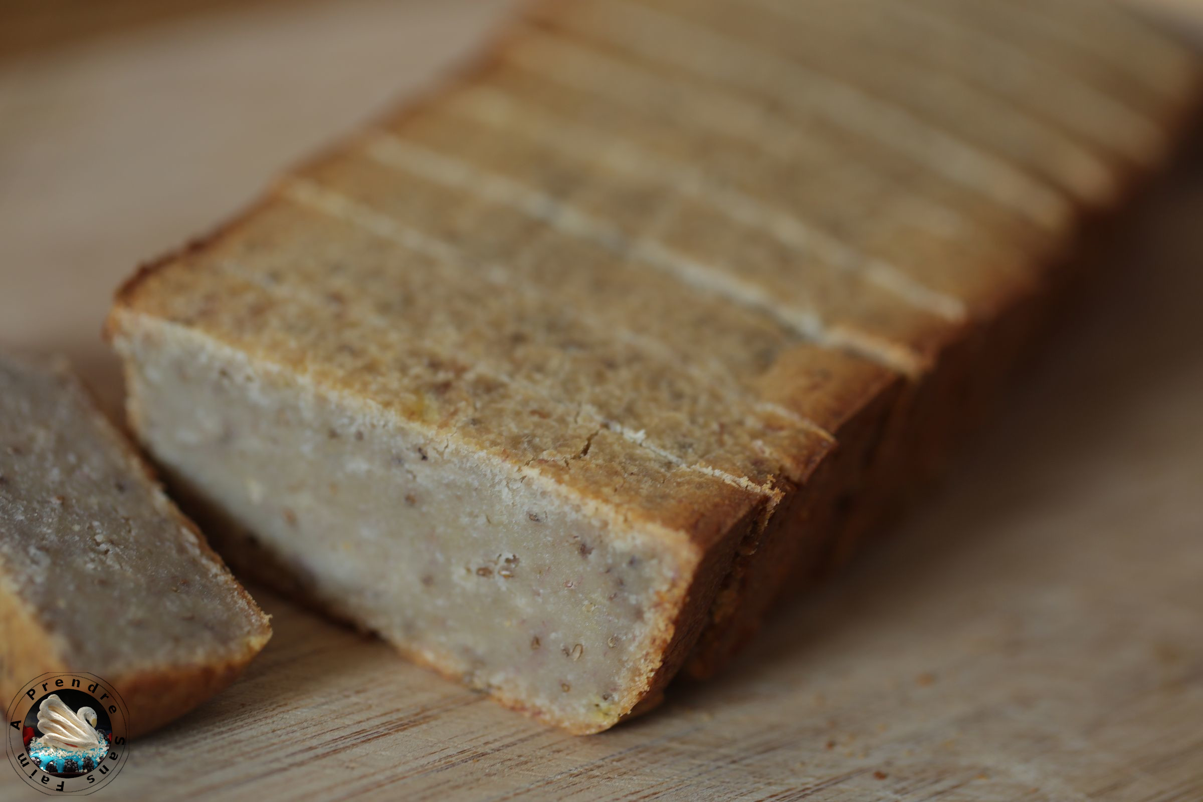 Cake pommes banane au miel aux graines de chia 