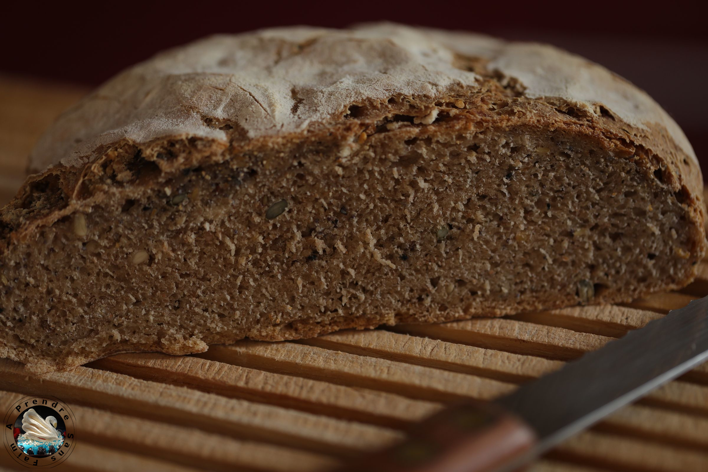 Pain au levain semi complet aux graines de tournesol 