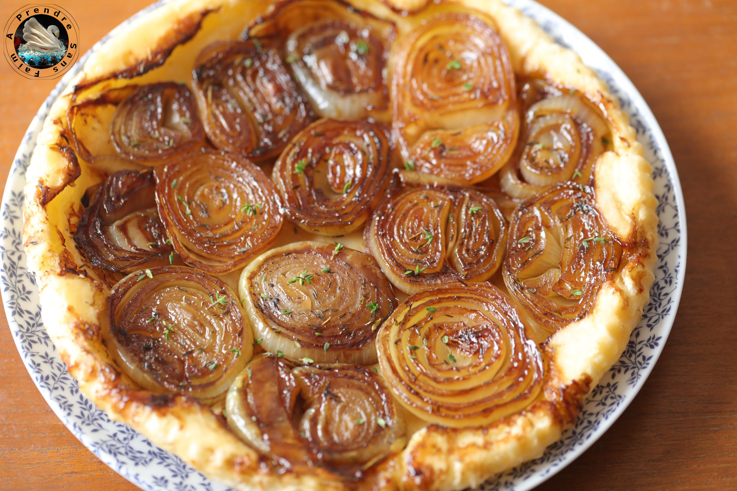 Tarte tatin aux oignons caramélisés (pas à pas en photos) 