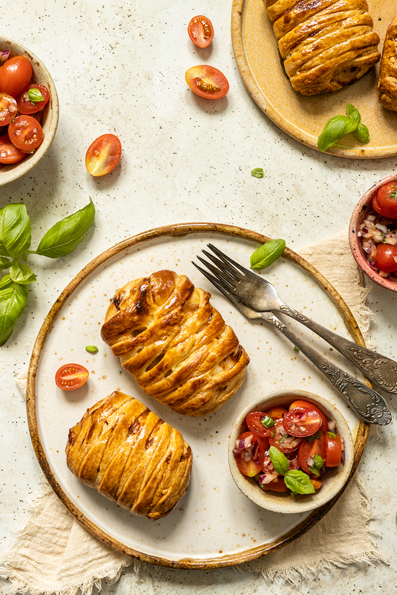 Poisson façon Wellington avec sa salade de tomates cerises