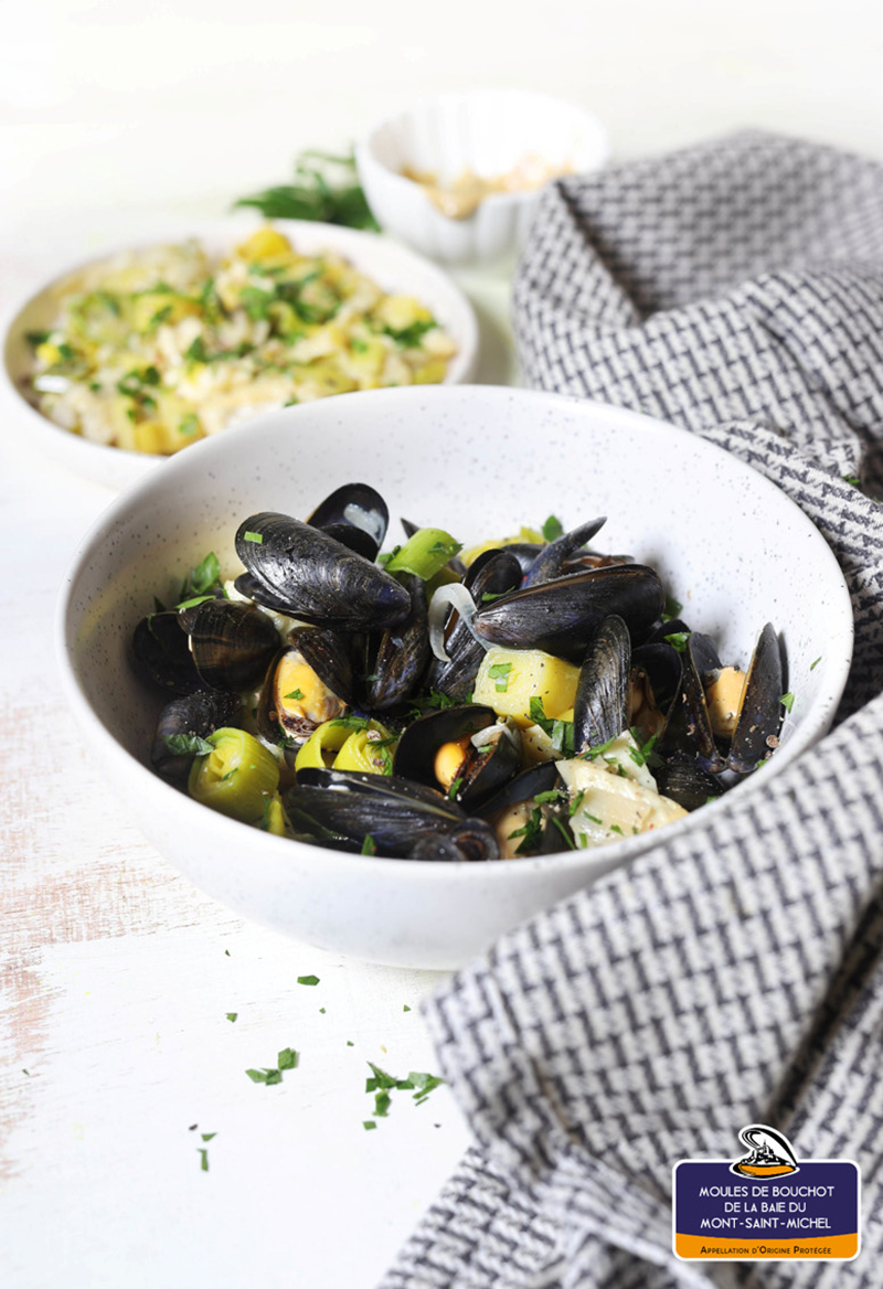 Moules de bouchot de la Baie du Mont-Saint-Michel et fondue de poireaux au fromage