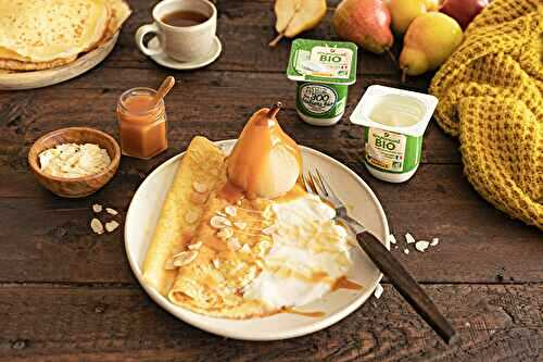 Crêpes au caramel beurre salé et poire pochée