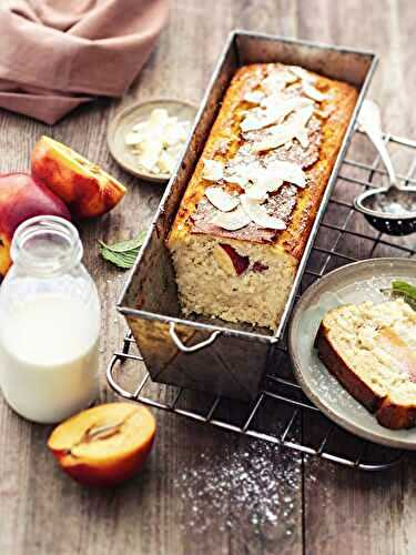 Cake sans farine, amande et nectarines