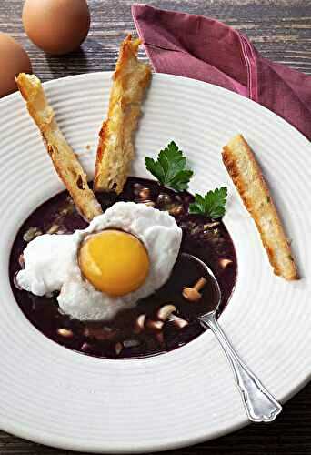 Œuf meurette en île flottante