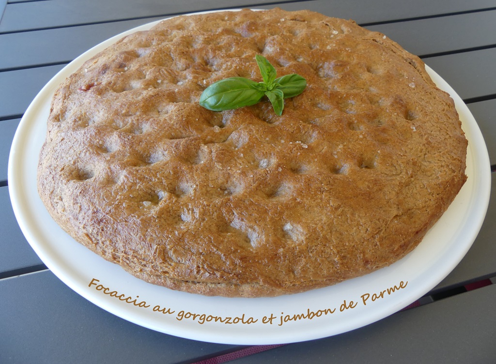 Focaccia au gorgonzola et jambon de Parme *