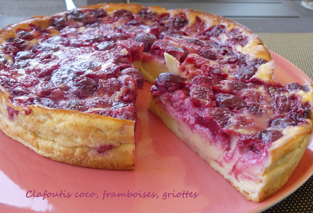 Clafoutis coco, framboises, griottes