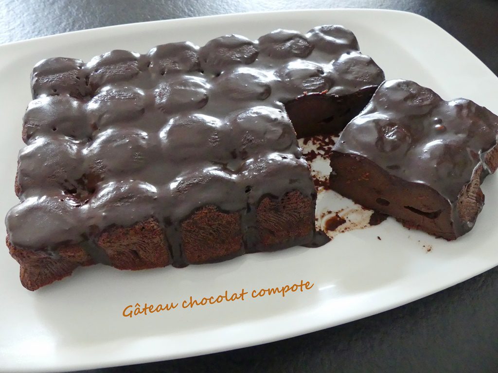 Gâteau chocolat compote *