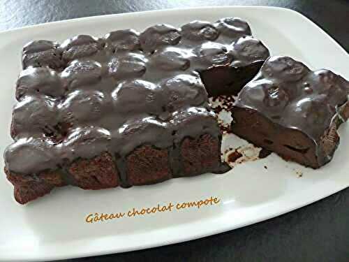 Gâteau chocolat compote *