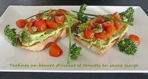 Tartines au beurre d’avocat et tomates en sauce vierge * Foodista challenge # 119