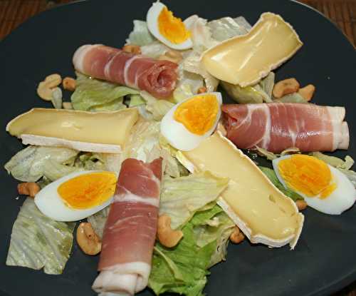 Salade auvergnate, jambon cru d'Auvergne, Saint Nectaire, noix