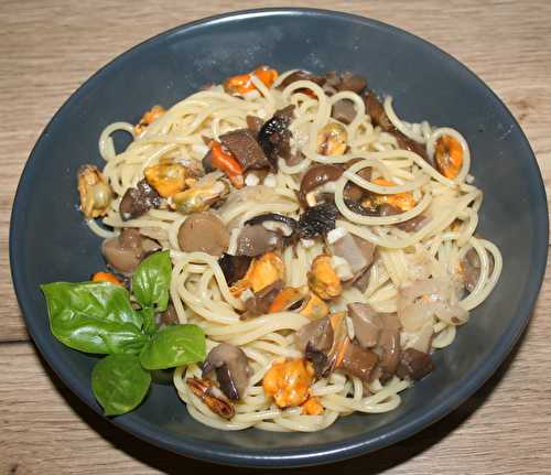 Spaghetti aux moules et duxelle forestière