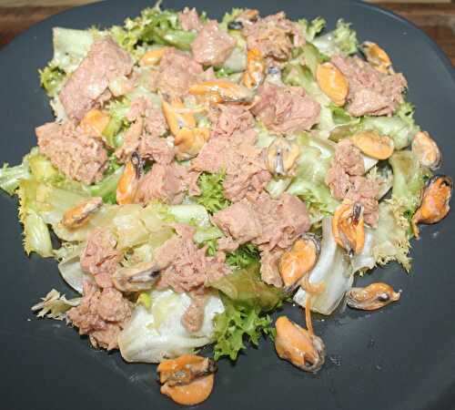 Salade frisée aux thon et moules