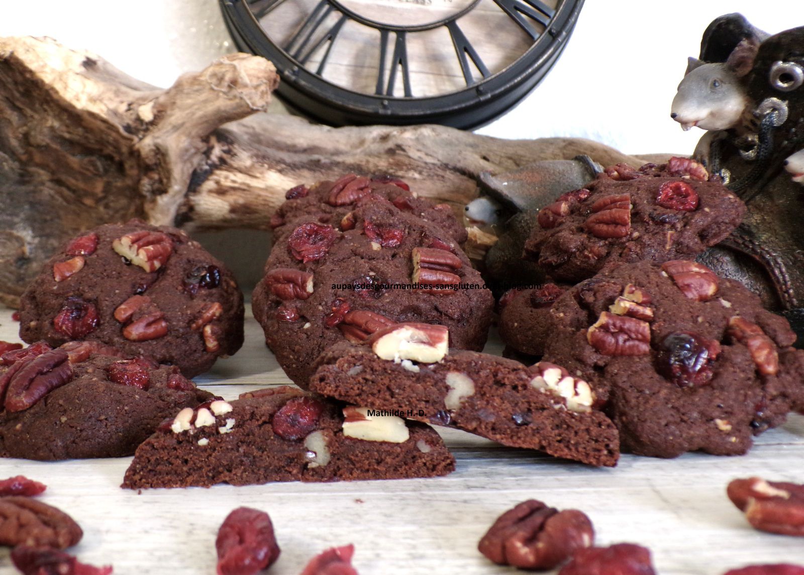 Cookies vegan au cacao, noix de pécan et cranberries séchées d'après Clémence Roquefort