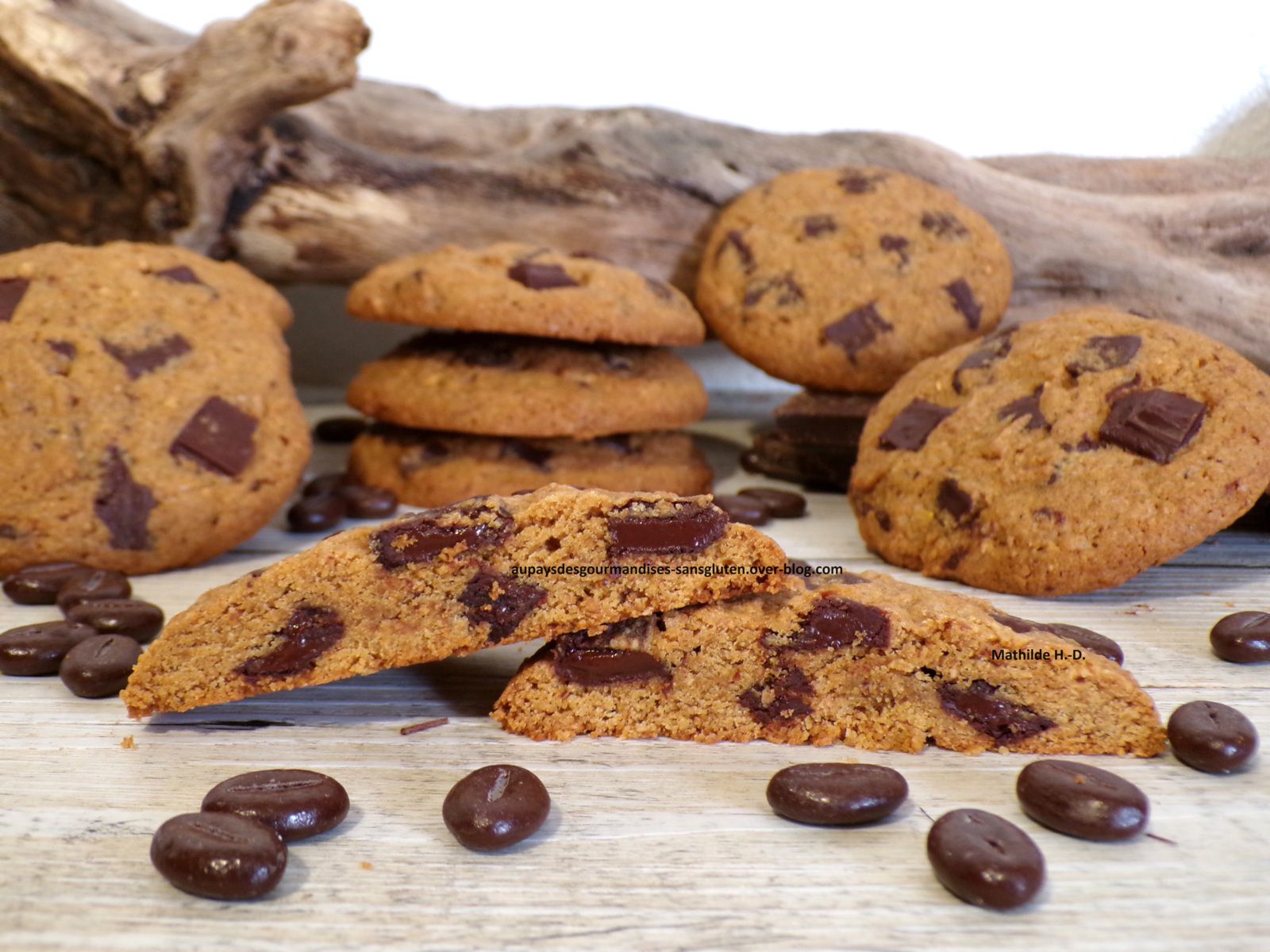 Cookies au café et pépites de chocolat noir sur une base de La Fabrique Cookies