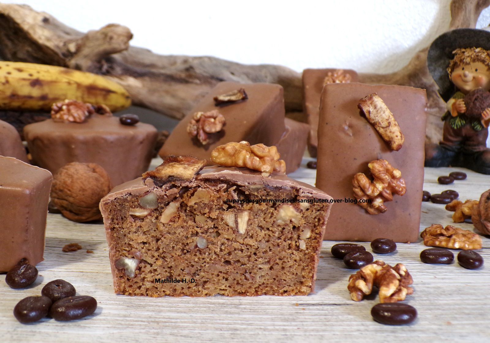 Petits cakes à la banane, café et noix (et/ou noix de pécan) sur une base de Carole Alter Gusto : en mode sans gluten et sans lactose