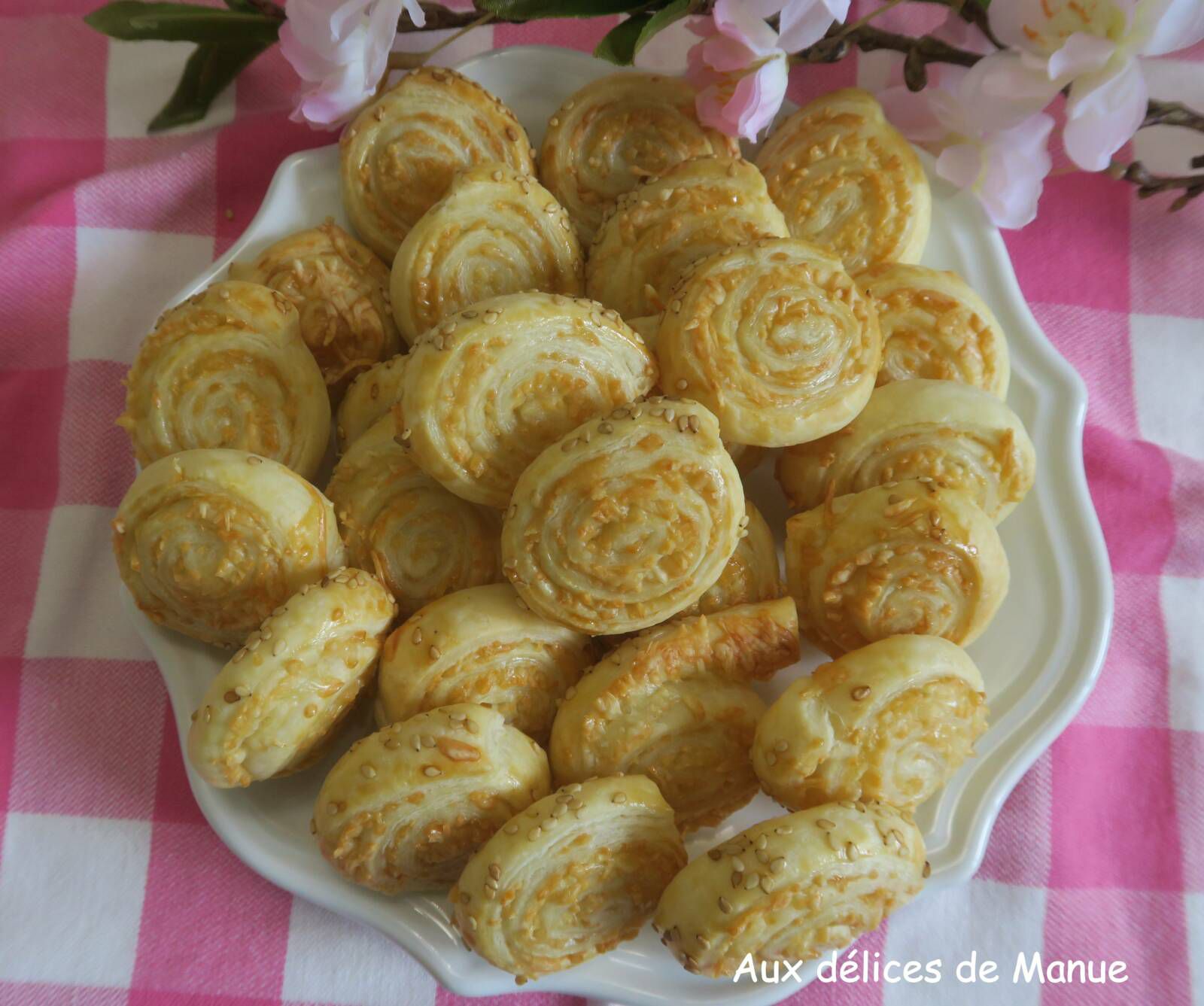 Feuilletés apéritifs à l'emmental