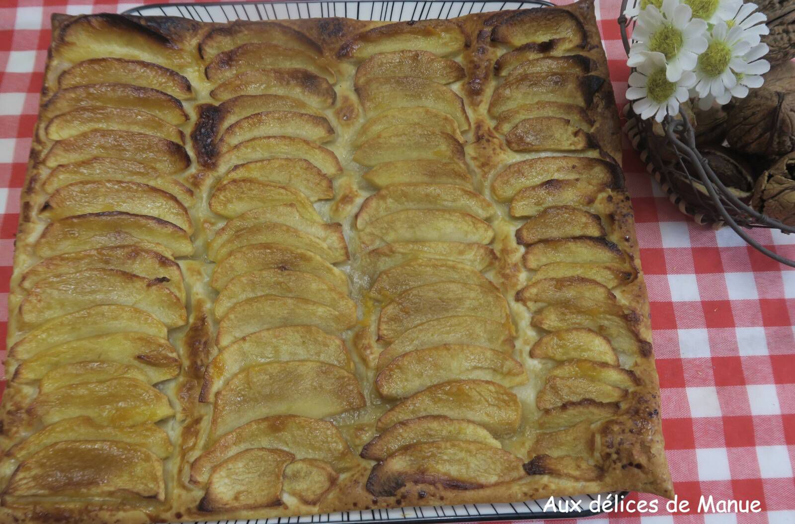 Tarte fine aux pommes caramélisées