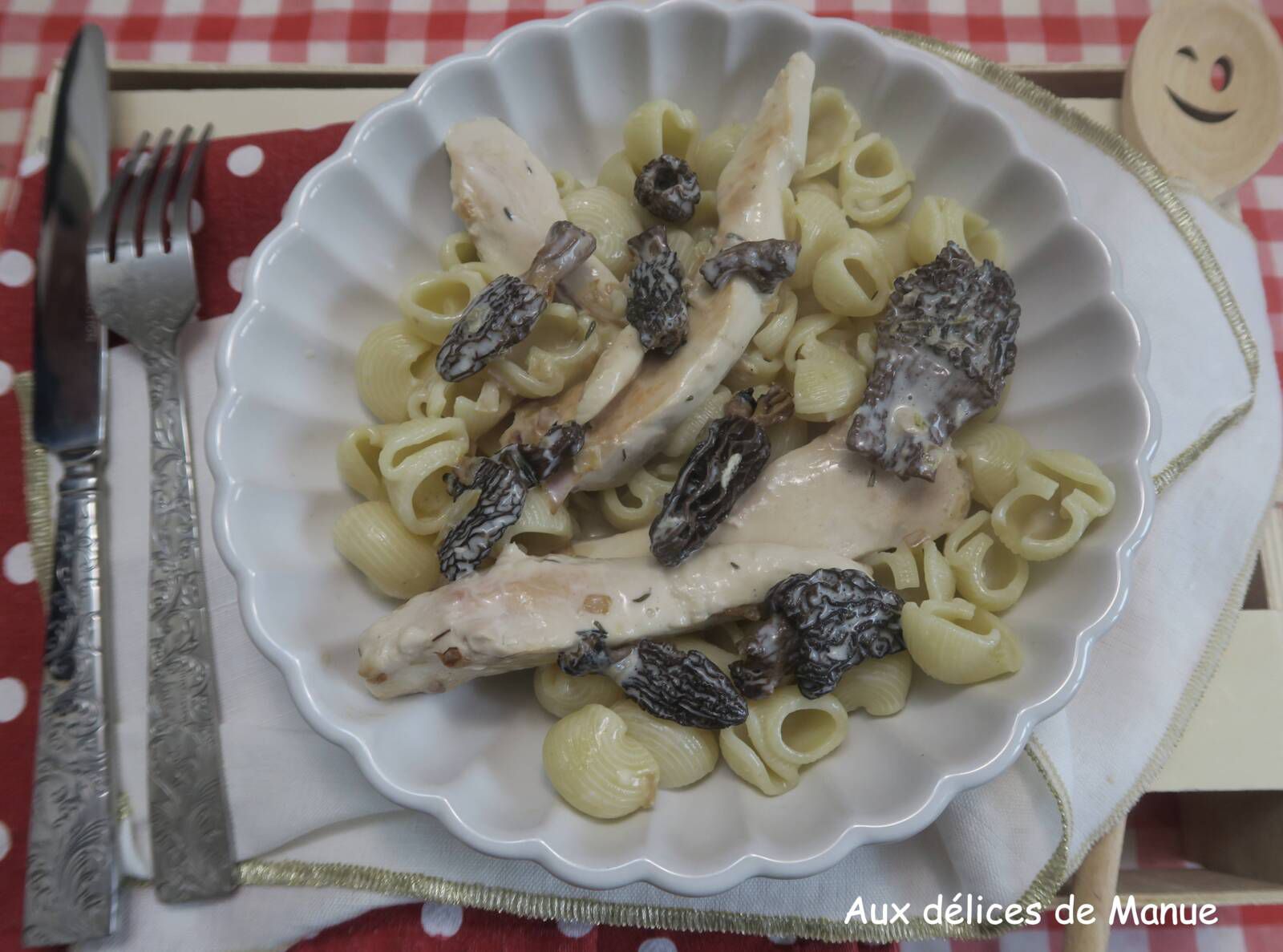 Pâtes au poulet et crème aux morilles