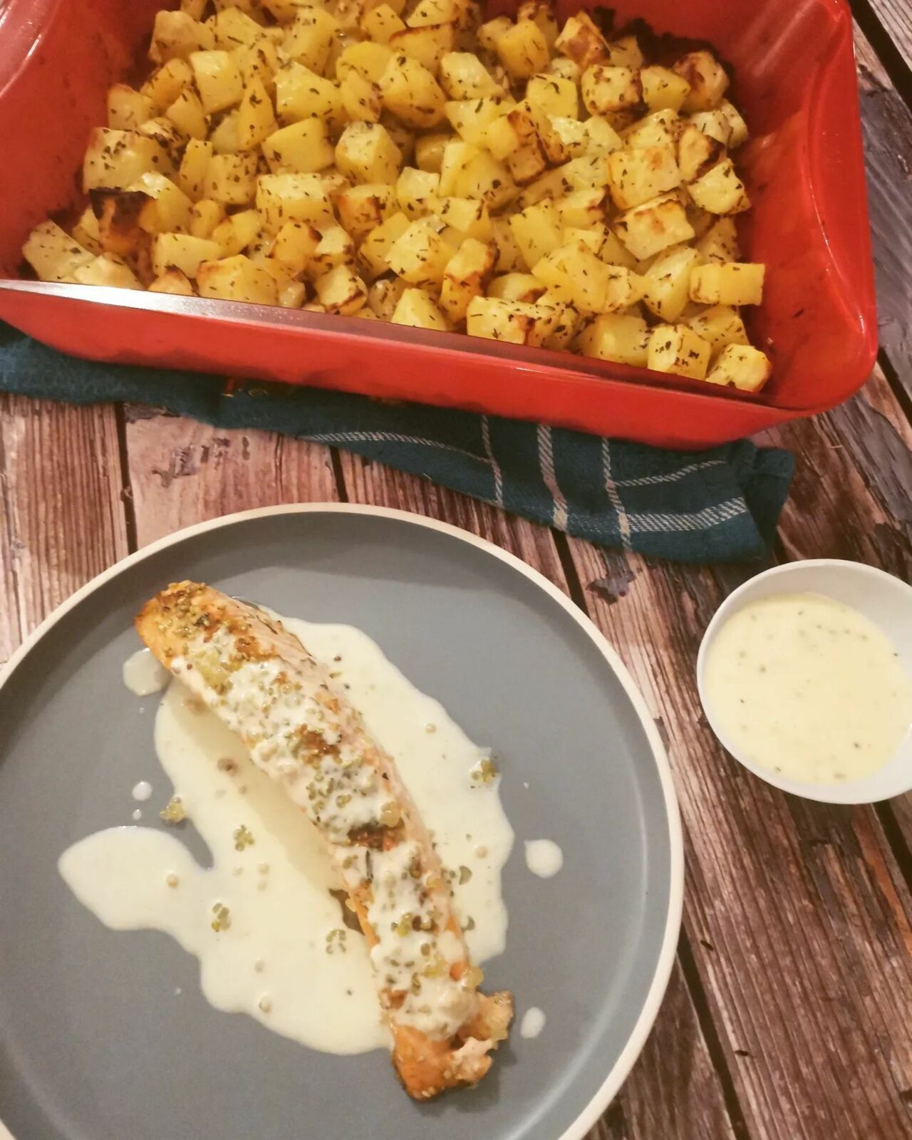 Pommes de terre à la grec & saumon citronné - Bienvenue au bal des saveurs