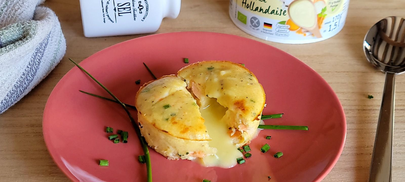 Moelleux de truite coeur coulant sauce hollandaise