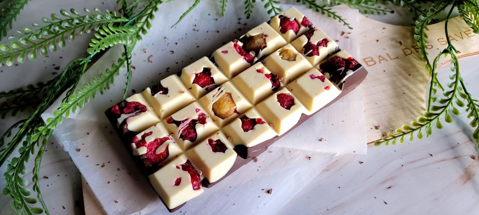 Plaquette de chocolat aux framboises