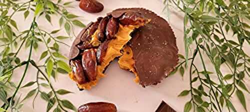 Snack gourmand dattes, cacahuète et chocolat noir