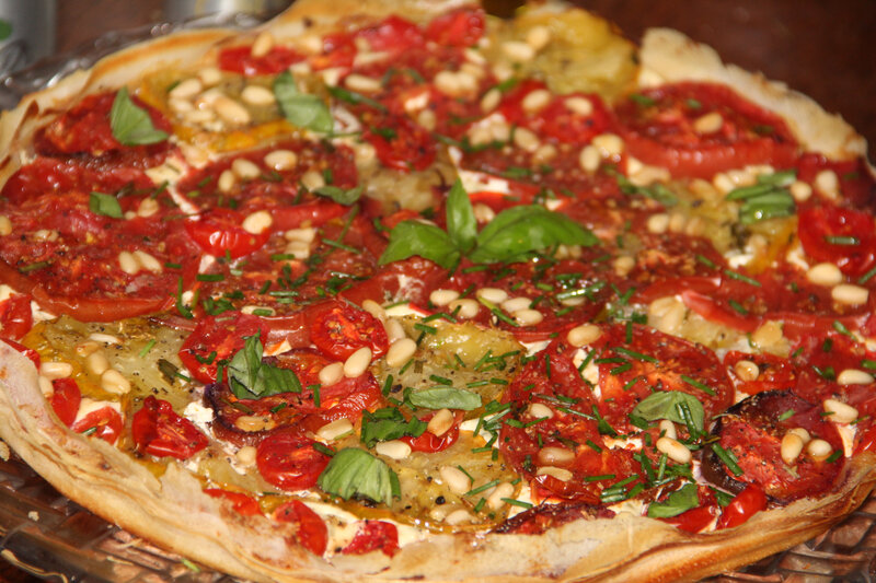 TARTE MULTICOLORE TOMATES, HERBES, RICOTTA