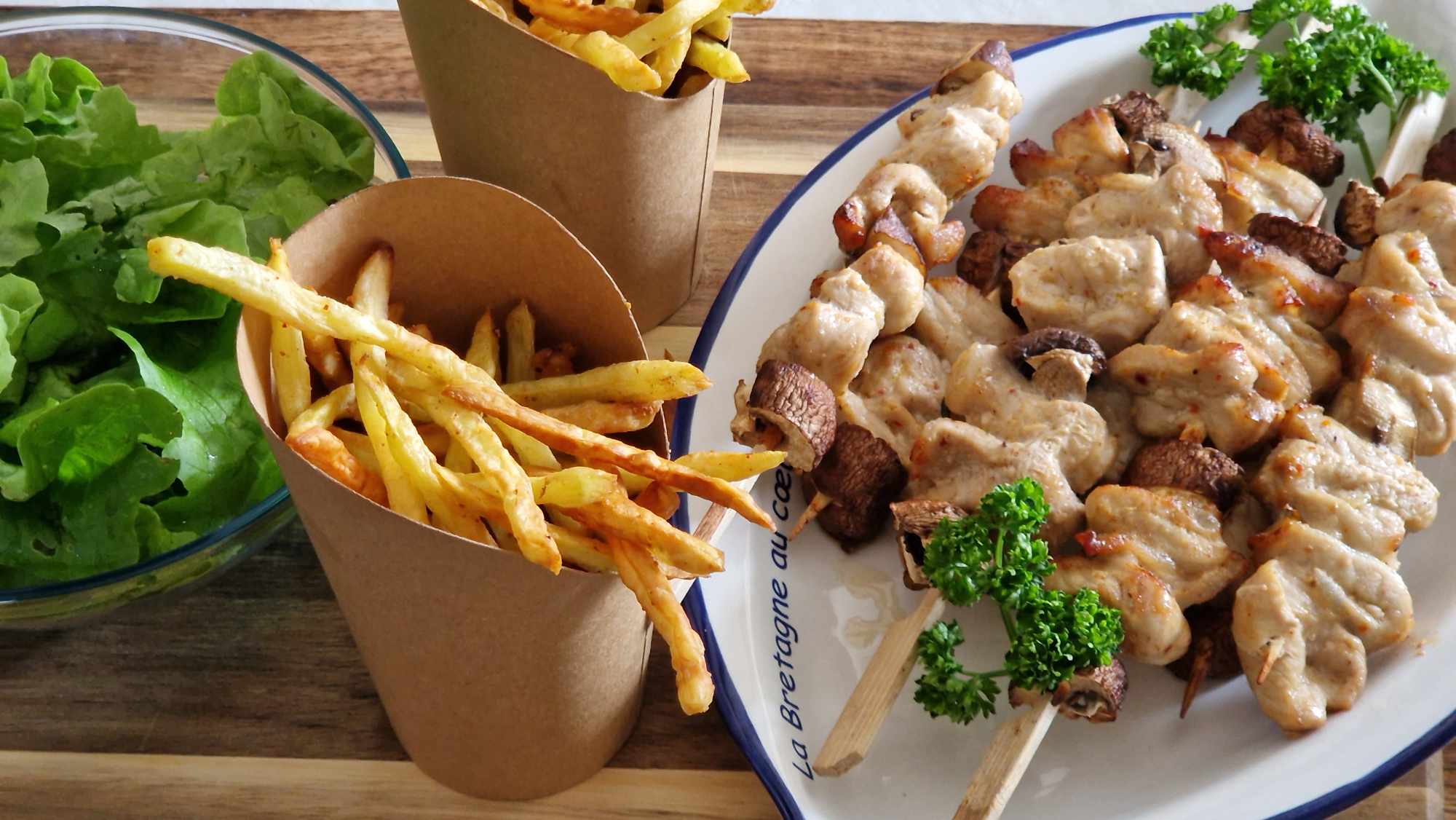 Brochettes de Porc & Frites Allumettes