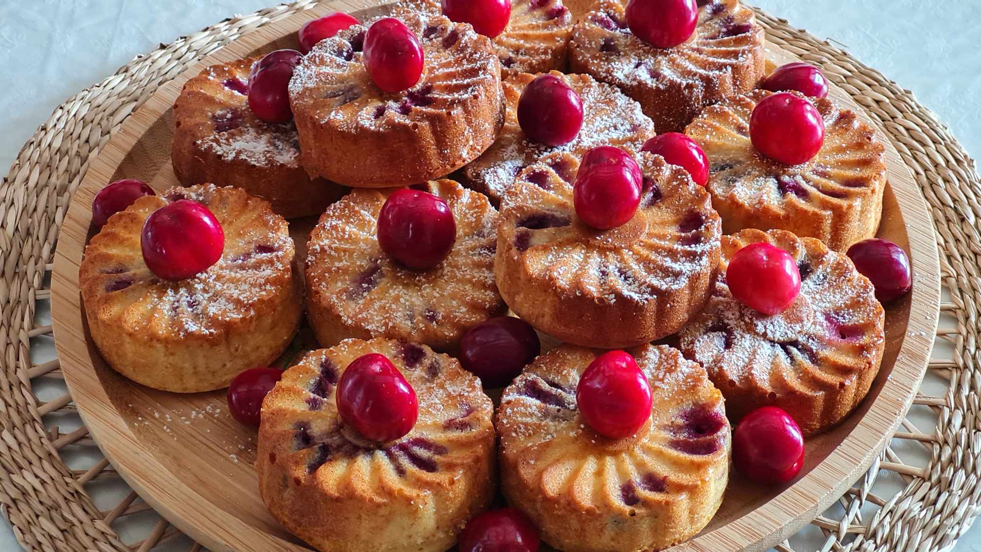 Cakes Cerises Chocolat Blanc