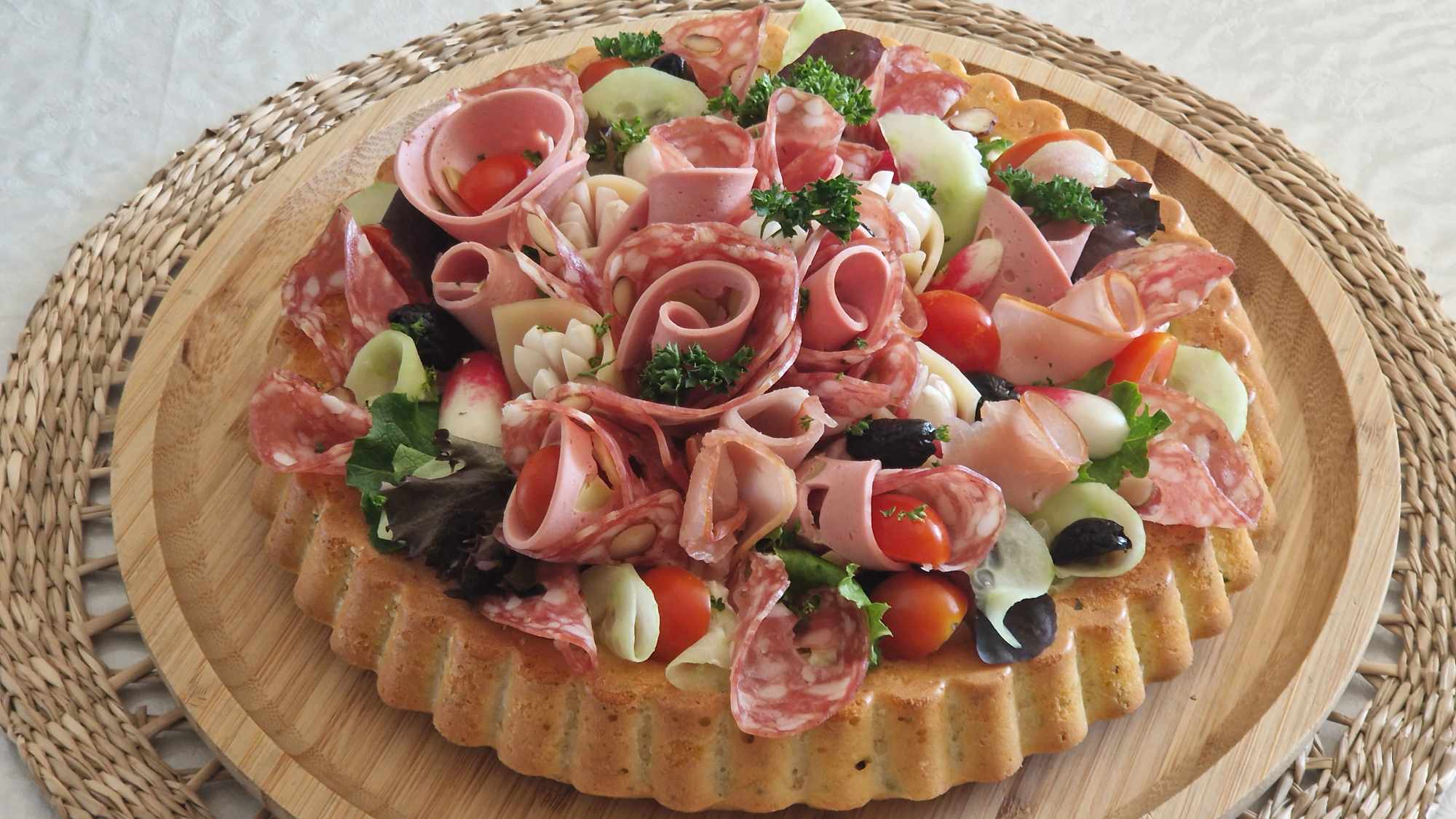 Tarte Estivale Crudités Charcuterie