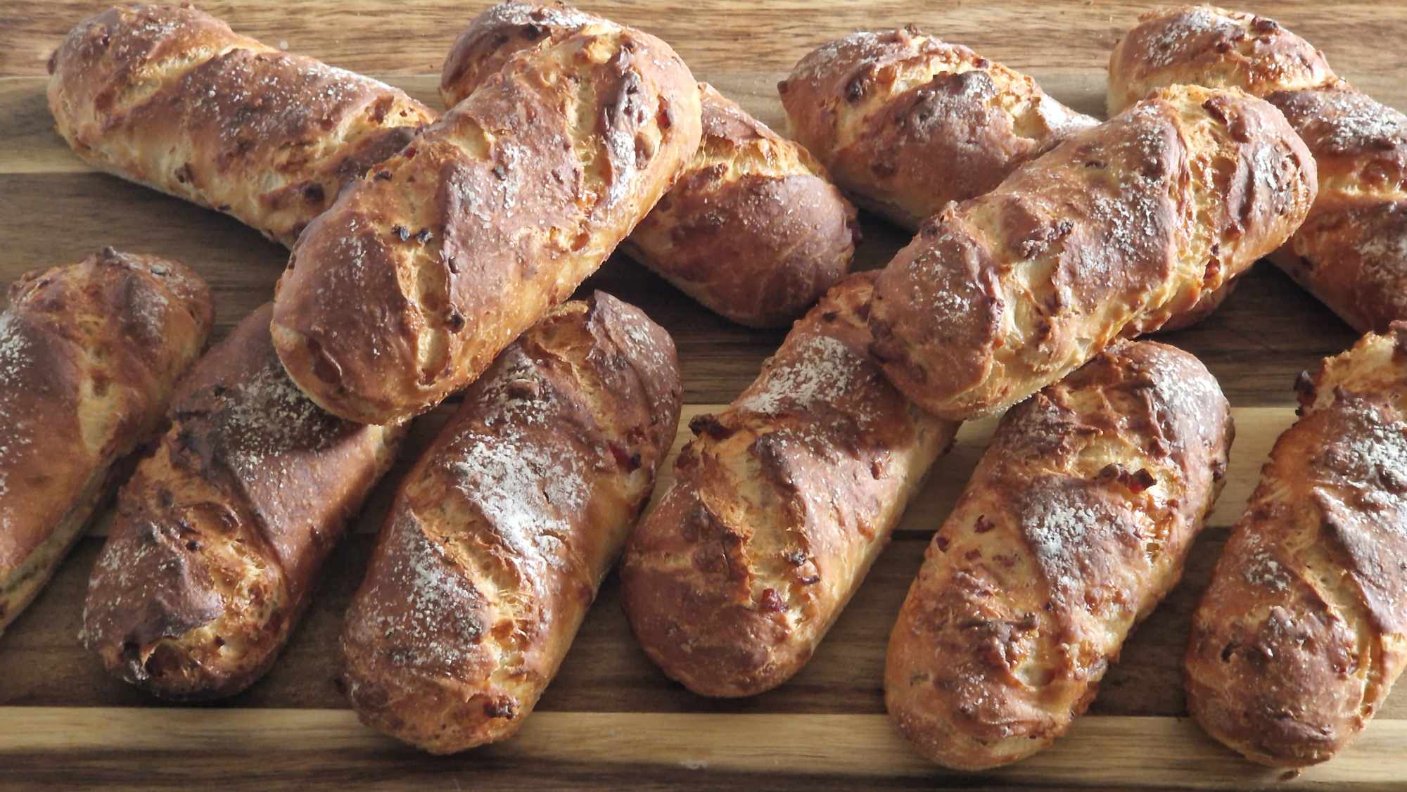 Petits Pains Fromage Lardons