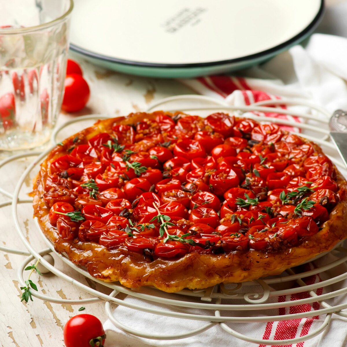 La tarte tatin simplissime aux tomates cerises et burrata