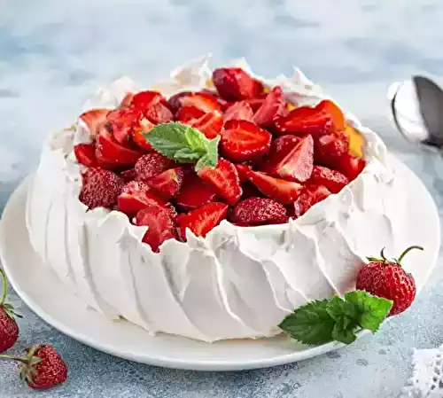 Pavlova aux fruits rouges : croquante et légère, une douceur estivale