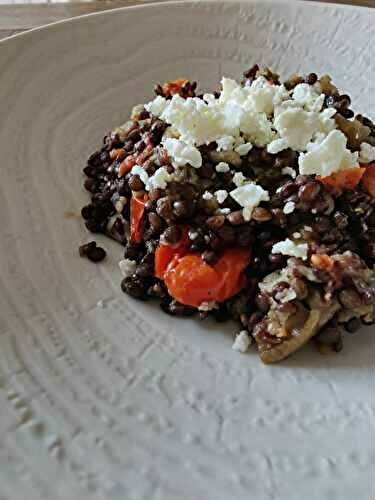 Lentilles beluga, aubergines et tomates confites 