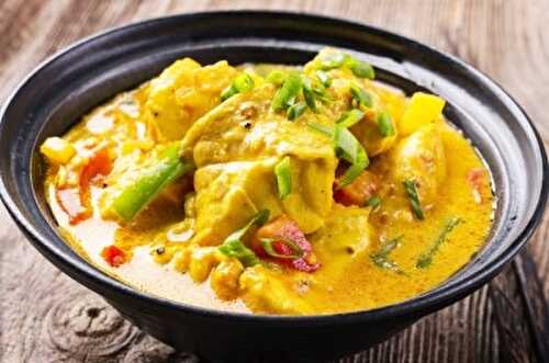 Curry vert de poisson (lotte) au lait de coco et citron vert - Recette par  Chef Simon