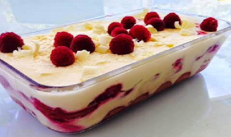 Tiramisu au chocolat blanc et framboises pour les gourmandises