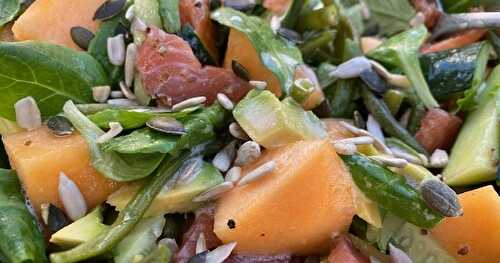 Salade au Saumon, Avocat et Melon et sa Fameuse Sauce à l'Oeuf!