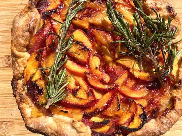 Tarte Rustique aux Pêches… Divine!