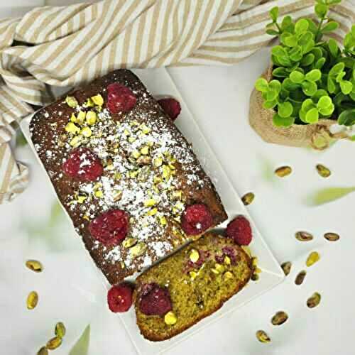 Cake ultra moelleux pistaches framboises