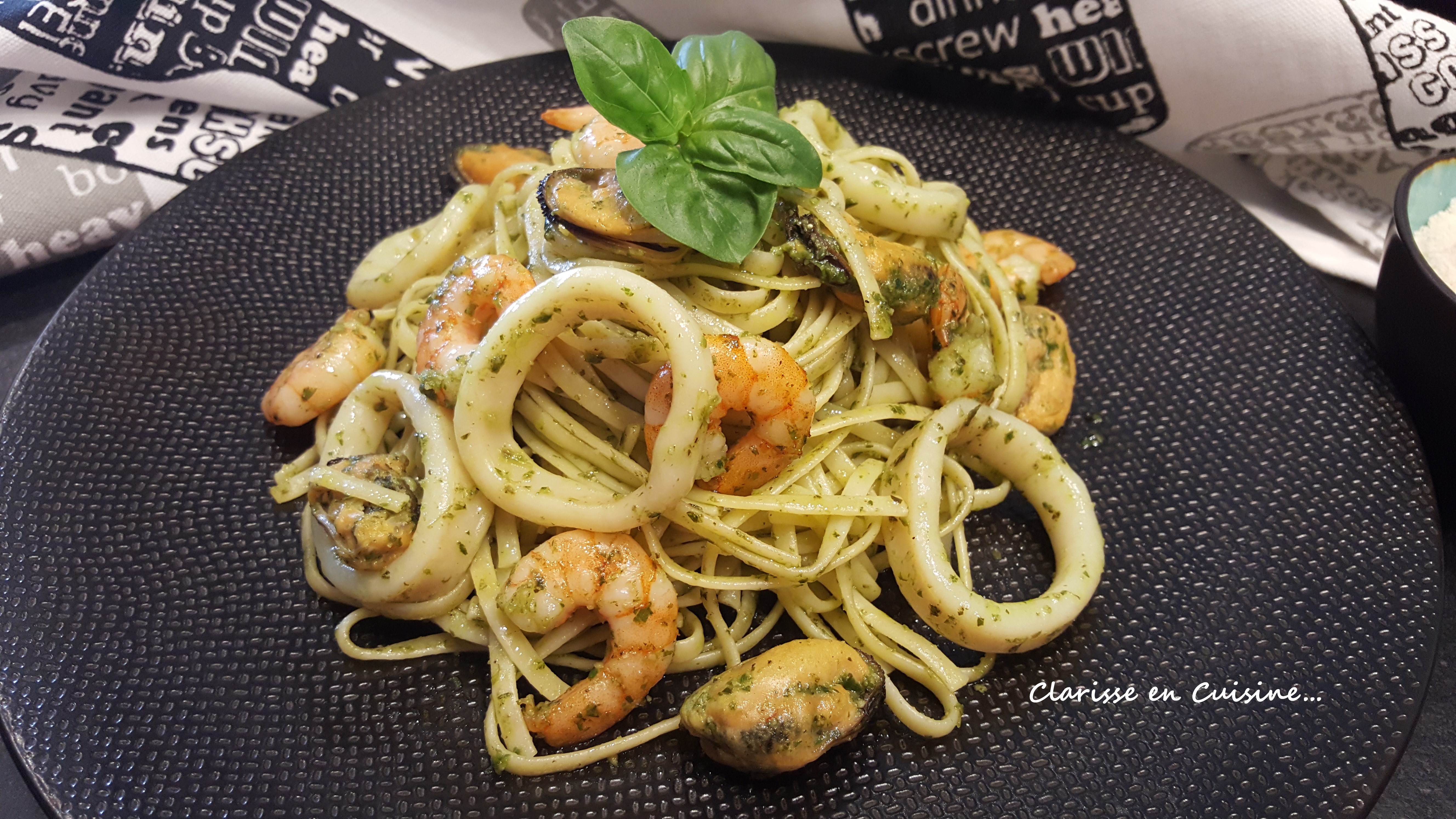 Linguine aux fruits de mer et au pesto maison