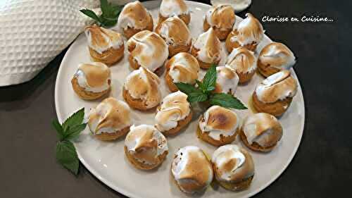 Mini choux fourrés au lemon curd et meringués