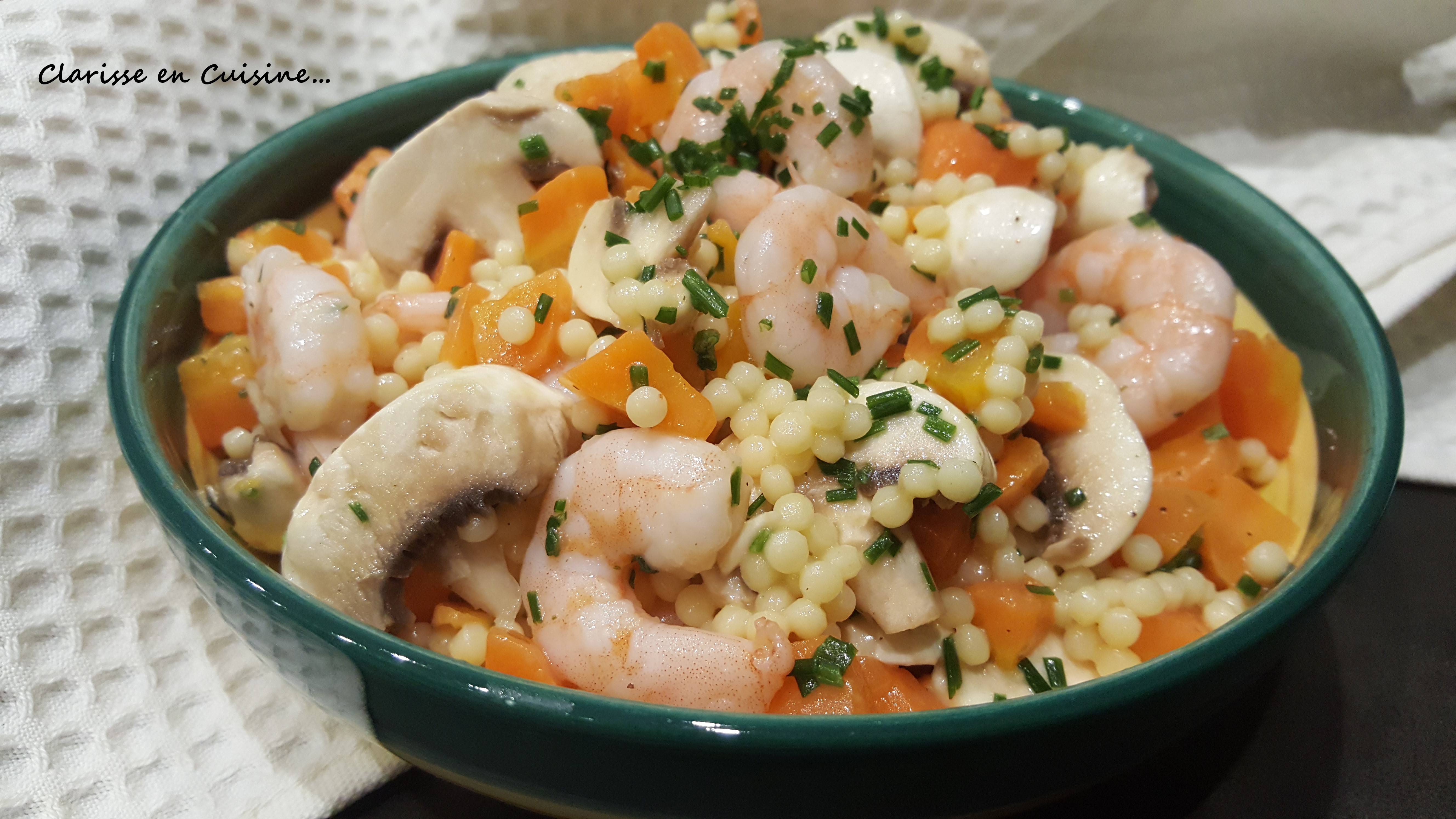 Salade aux perles de pâtes et crevettes