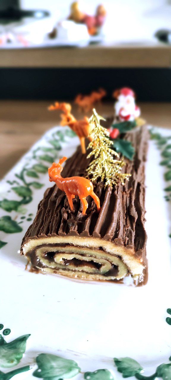 BUCHE DE NOEL AU CHOCOLAT