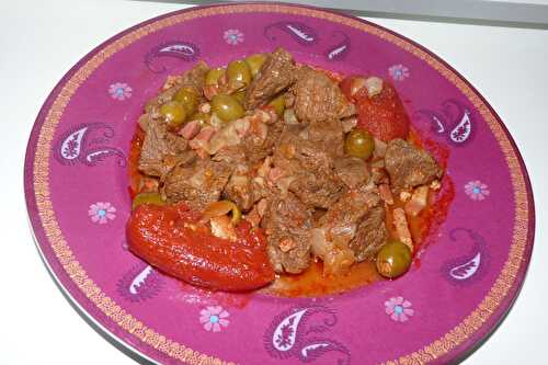 BOEUF AUX OLIVES TOMATES