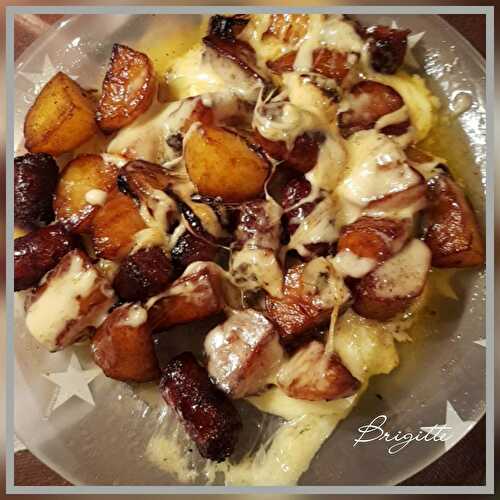 Chipolatas, P.de terre sautées raclette