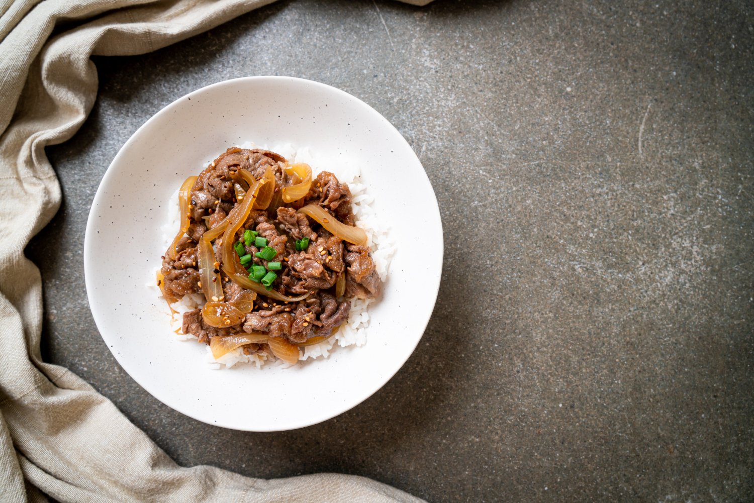 Boeuf aux Oignons au cookeo : Recette Rapide et Facile en 3 Minutes à l'autocuiseur cookéo