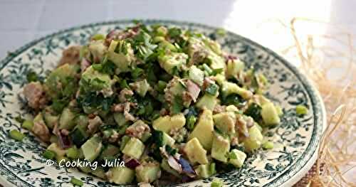 SALADE DE THON, CONCOMBRE ET AVOCAT